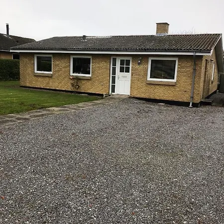Feriehus Tranevej 6 *